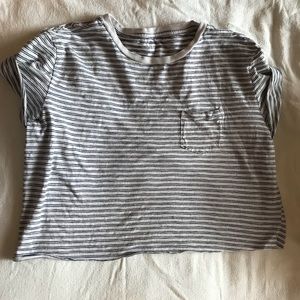 Cropped gap pocket tee